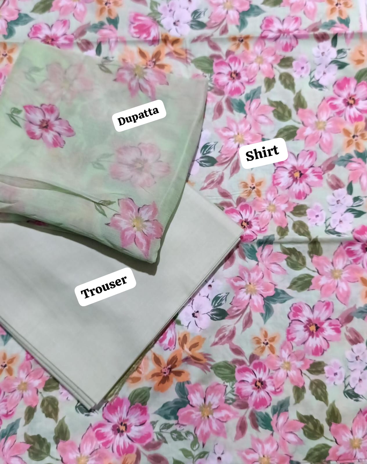 Bareeze lawn printed 3pc unstitched