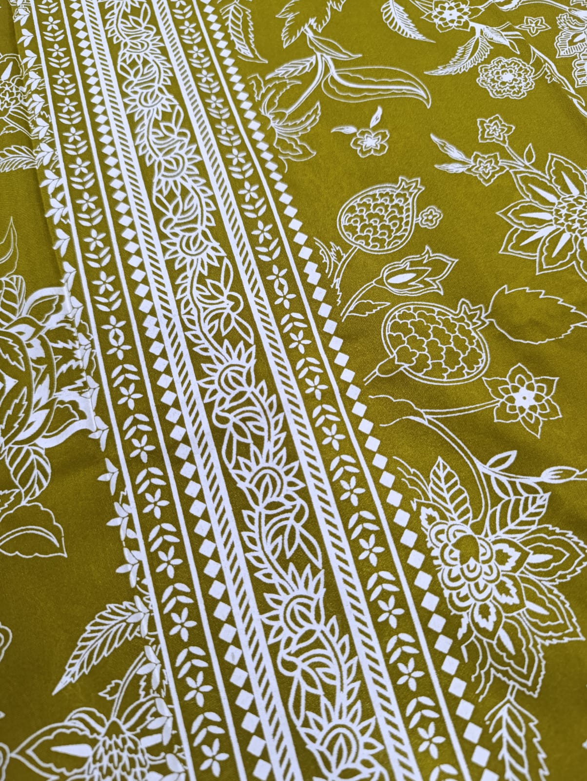 zarashahjahan luxury premium lawn shirt