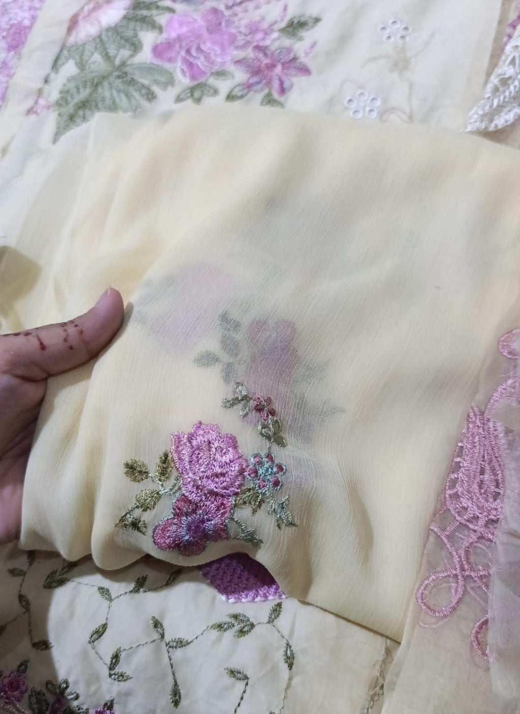 AJR emb lawn fresh 3pc unstitched