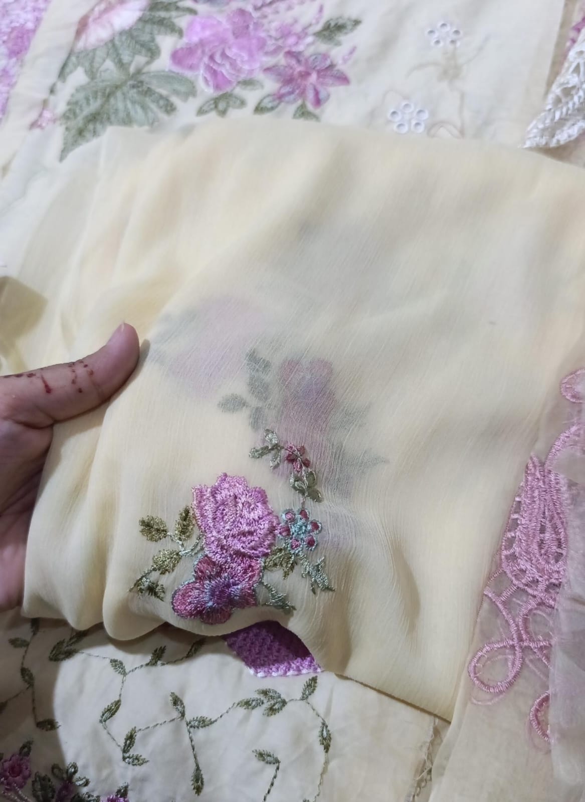 AJR emb lawn fresh 3pc unstitched