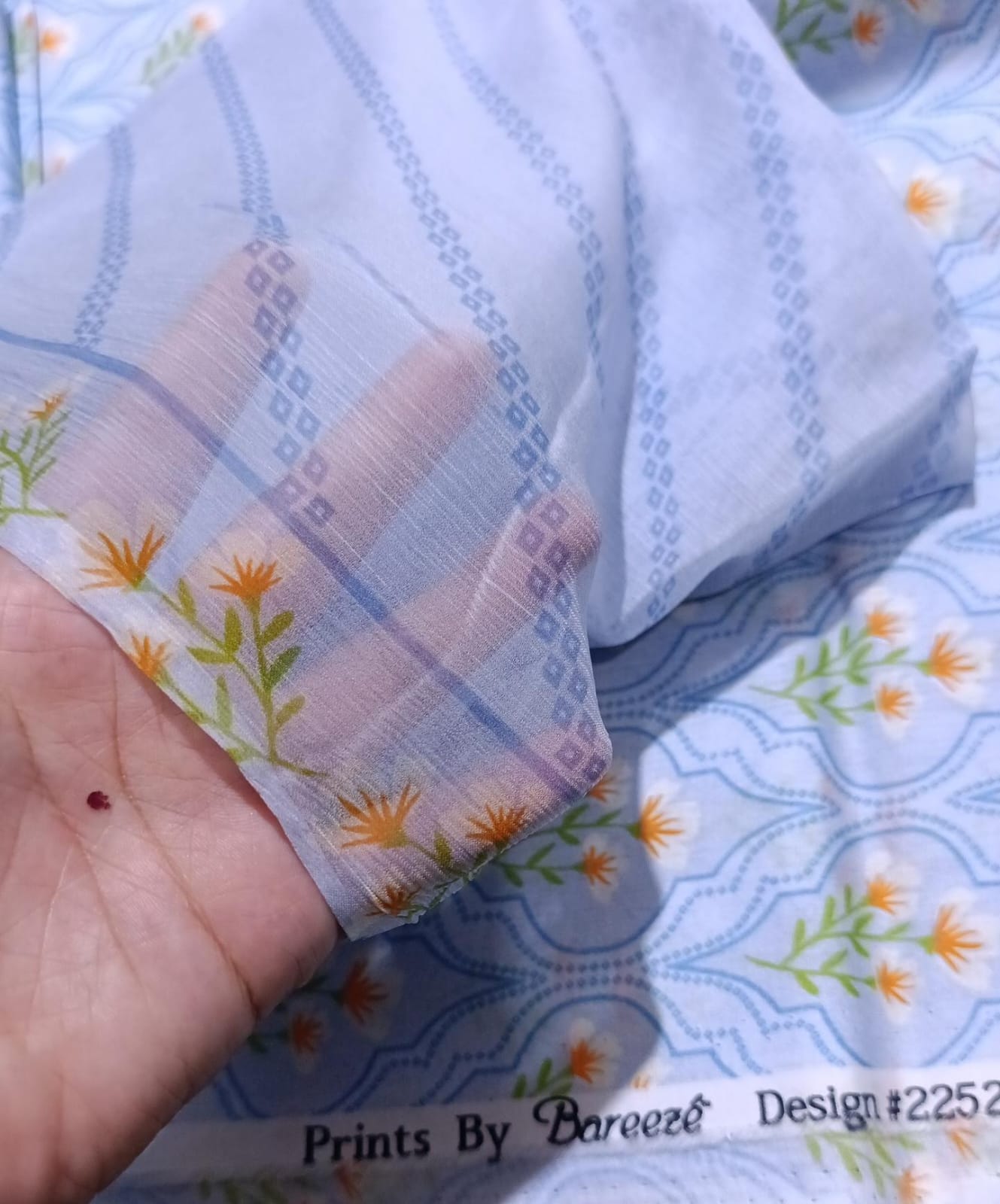 Bareeze lawn printed 3pc unstitched
