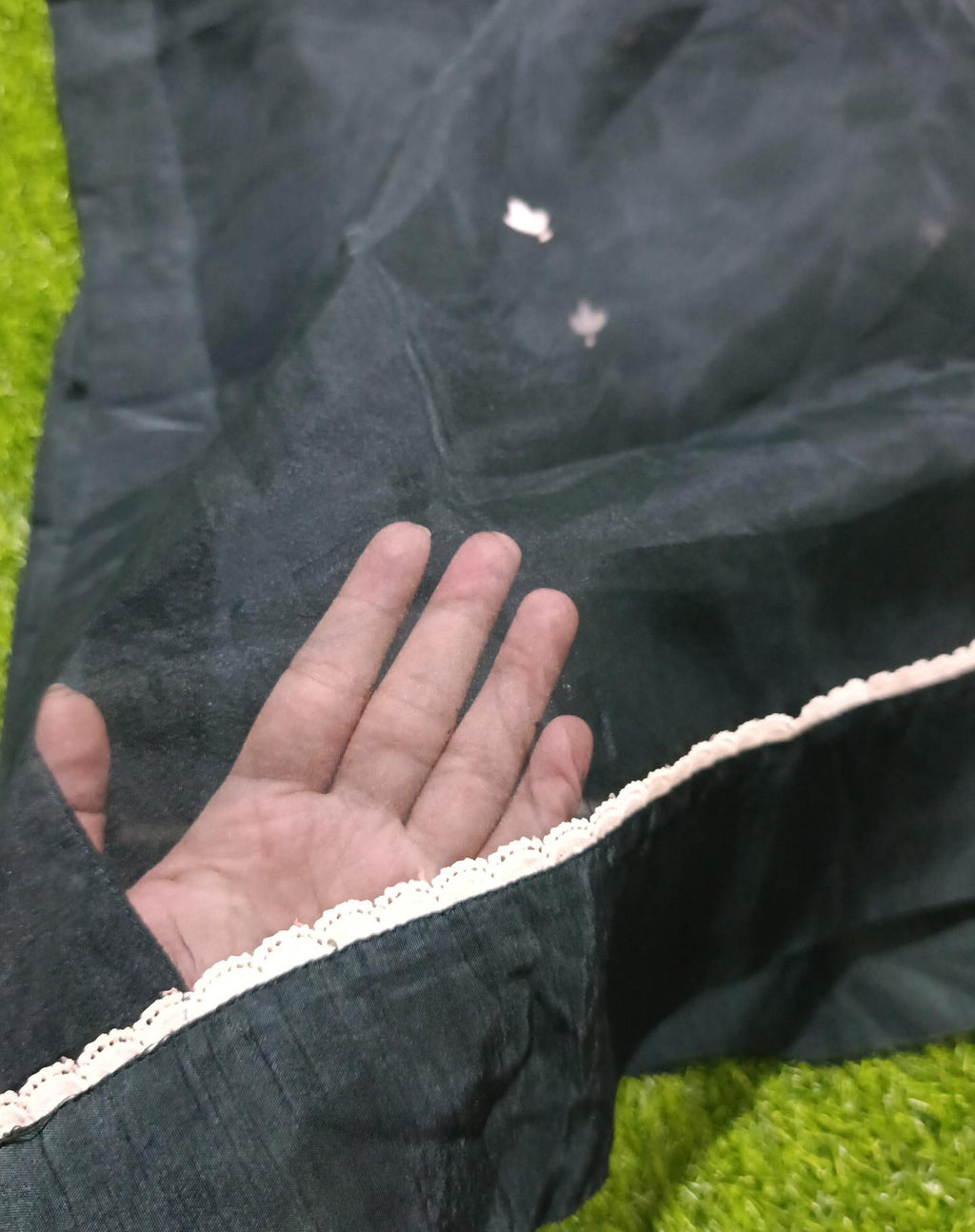 Zarashahjhan emb organza dupatta
