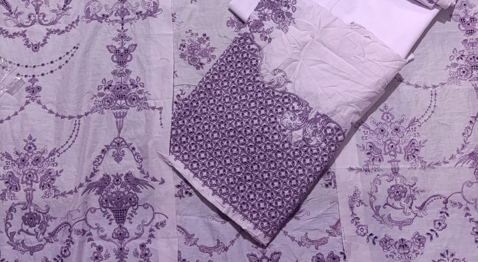 Zarashahjhan lawn emb 2pc unstitched