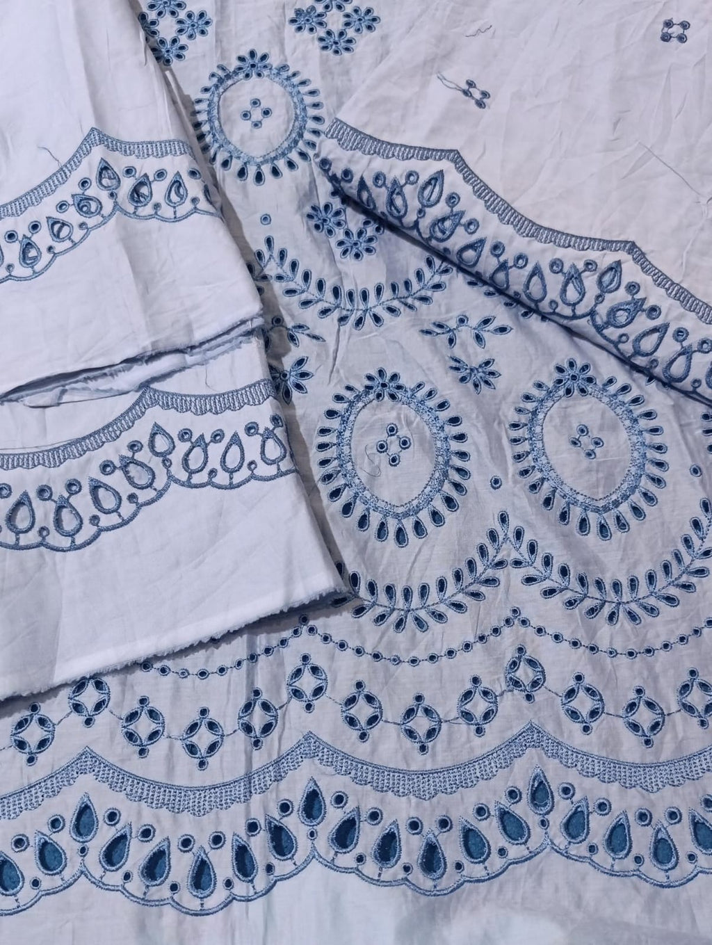 Zarashahjhan lawn emb 2pc