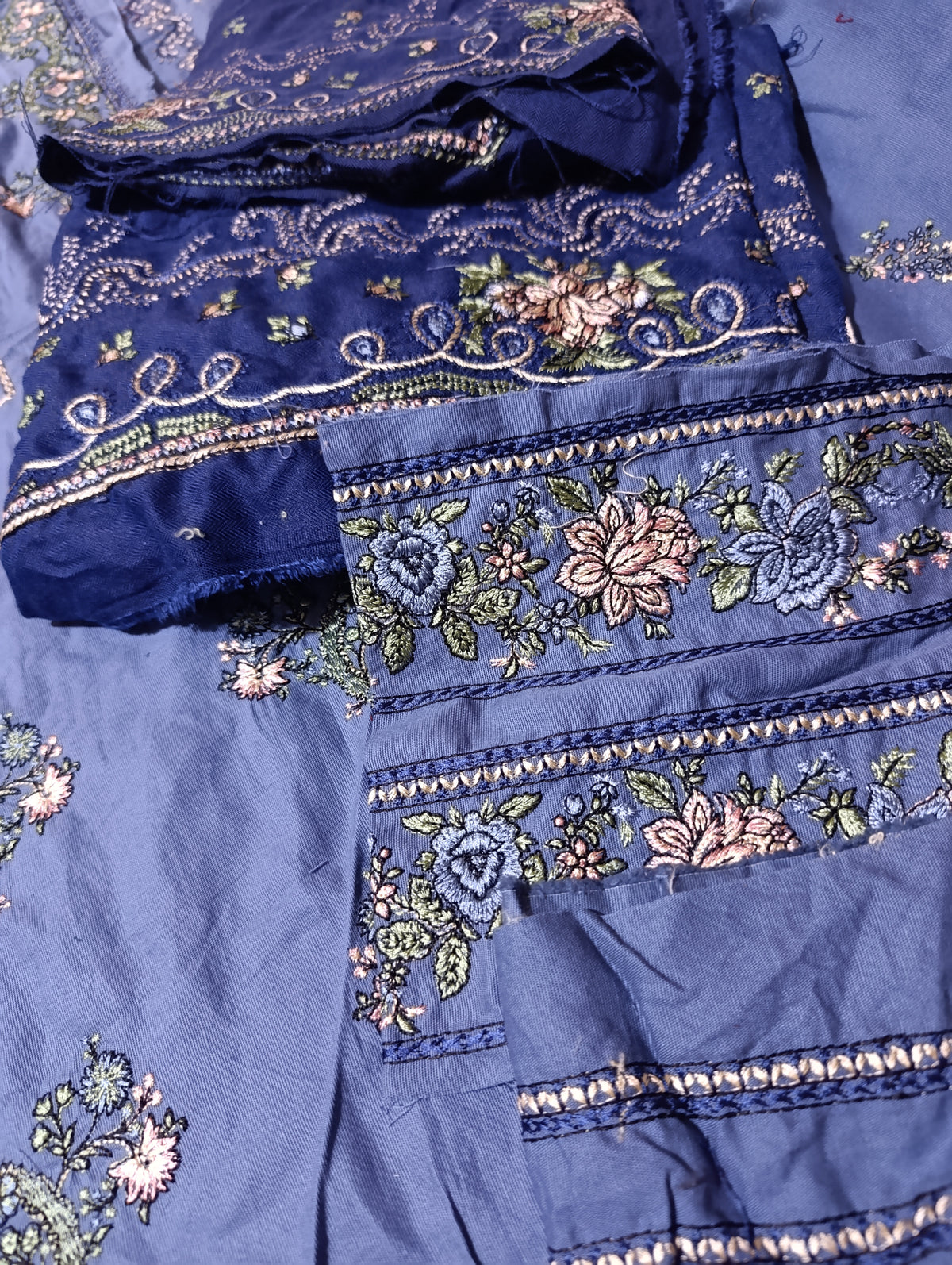 HussainRehar leftover khaddar embroidered 3pc