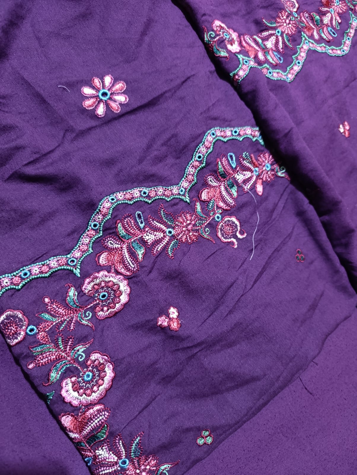 Hussain rehar emb karandi shirt with dupatta pallu