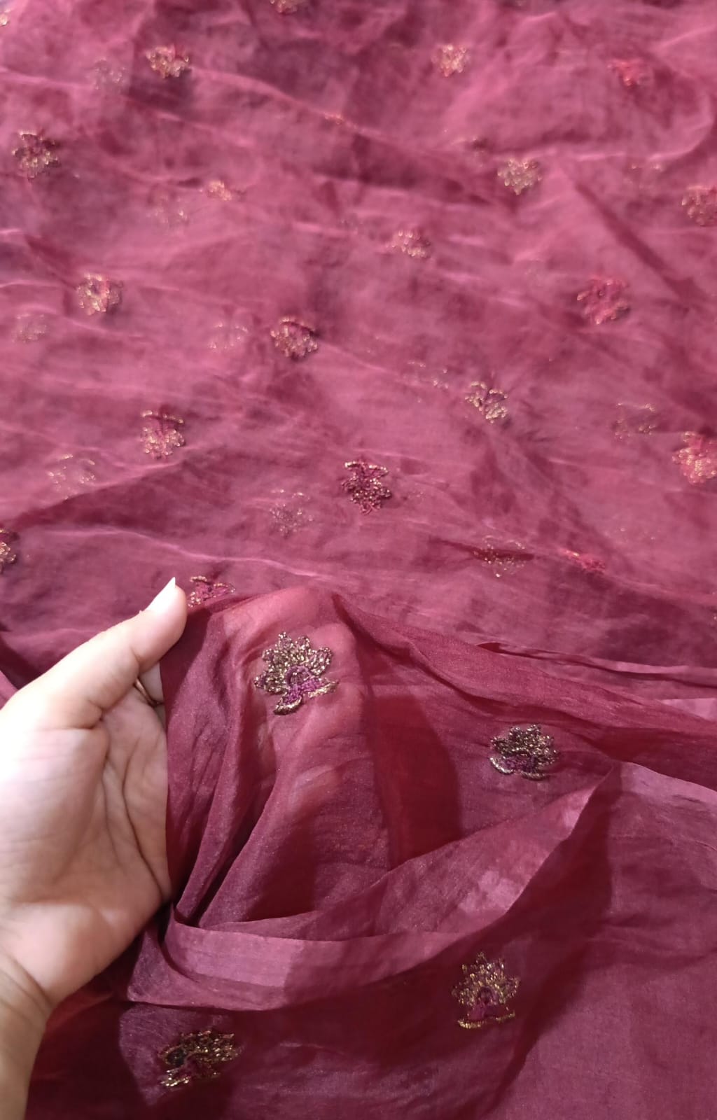 Branded  organza emb dupatta leftover