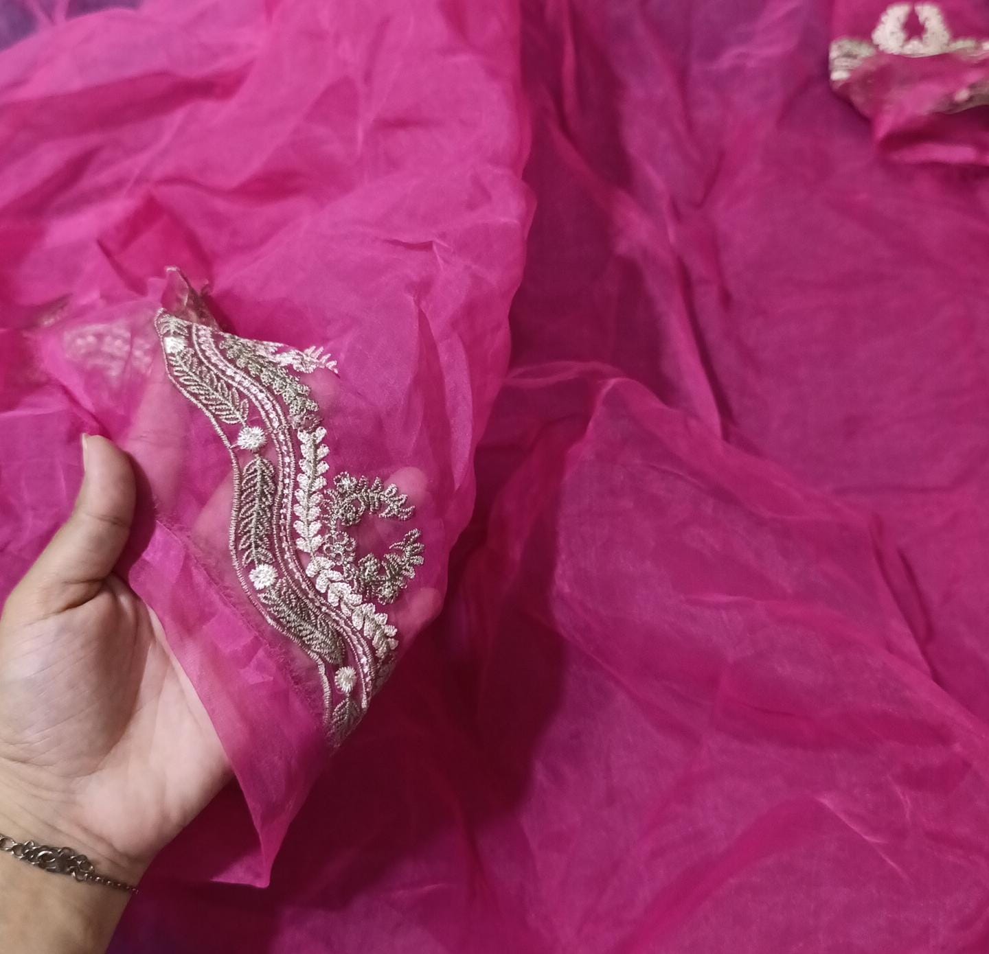 Branded  organza emb dupatta leftover