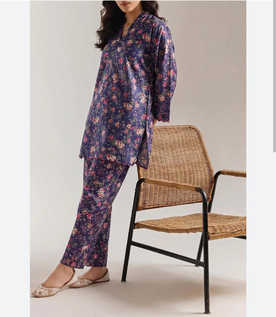 Saya lawn silk printed 2pc medium size