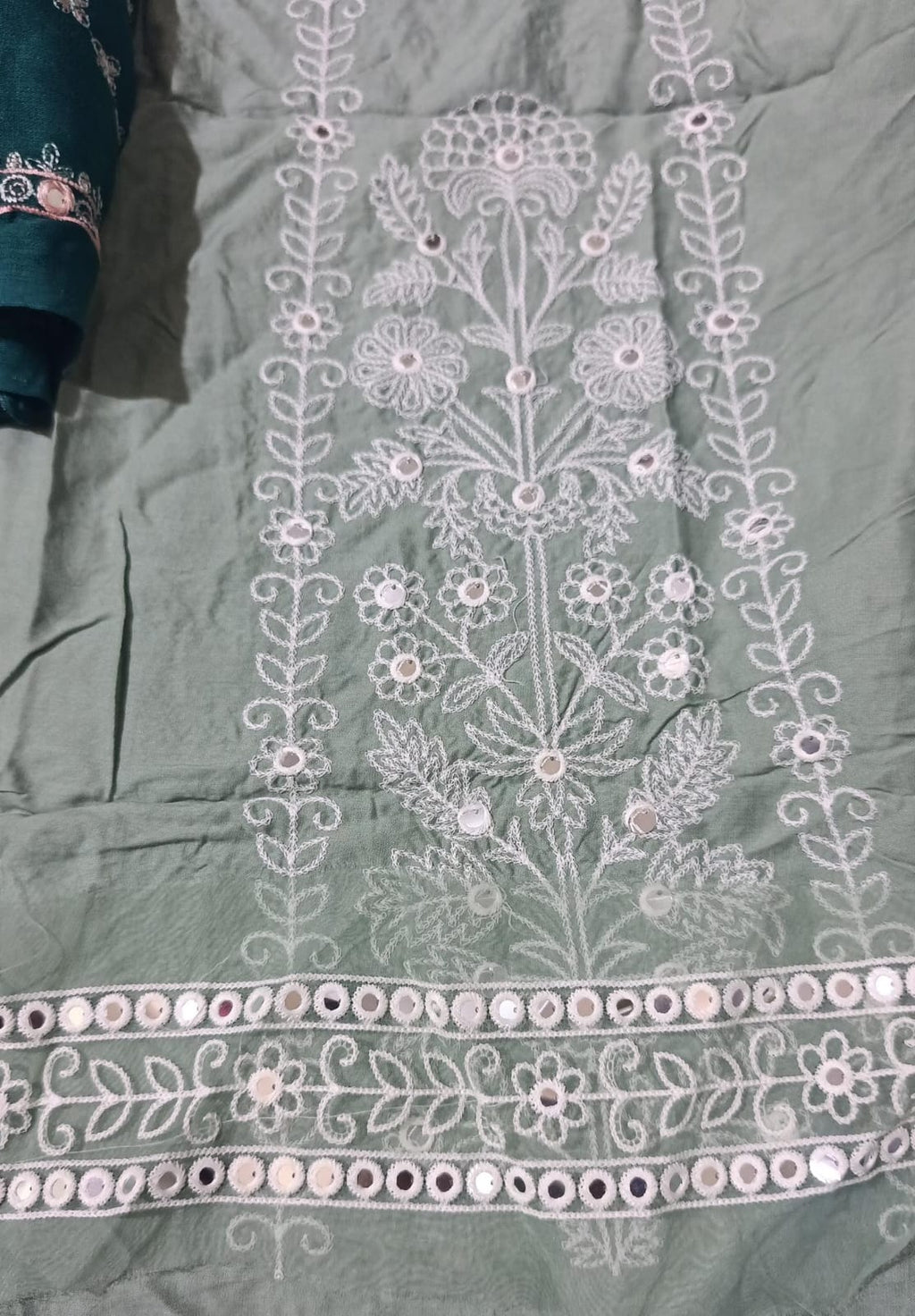 Cross stitch embroidered linen 2pc