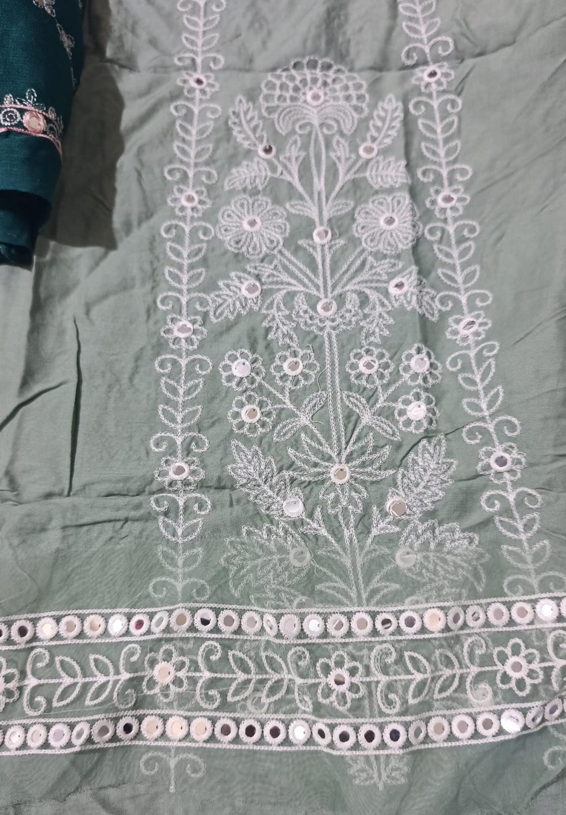 Cross stitch embroidered linen 2pc