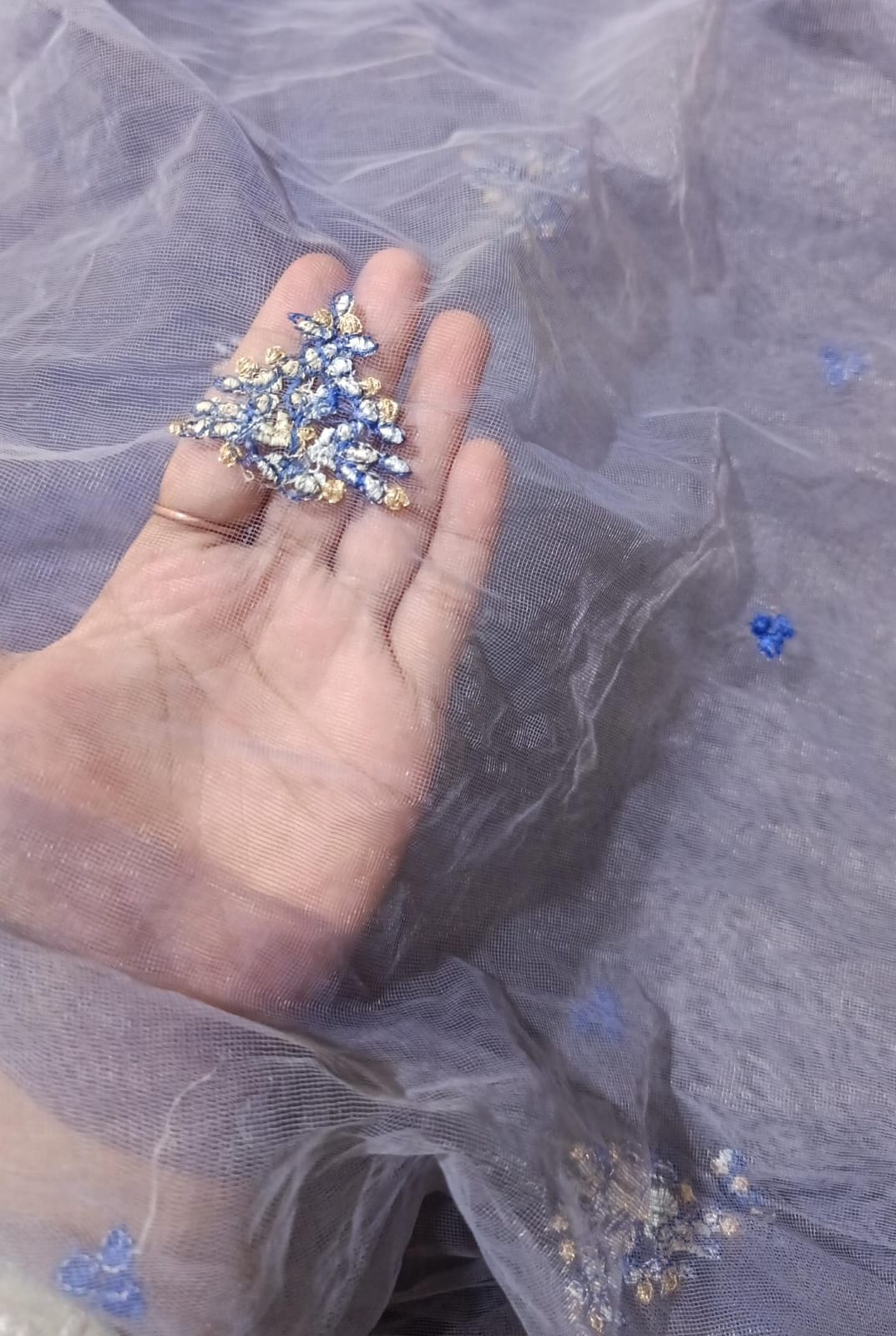 Branded net emb dupatta leftover