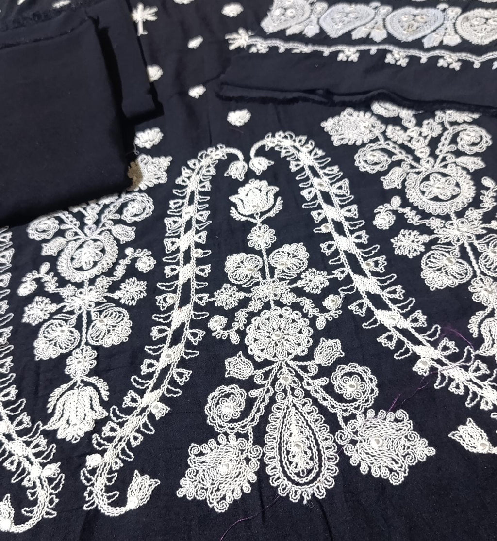 HussainRehar winter karandi emb 2pc