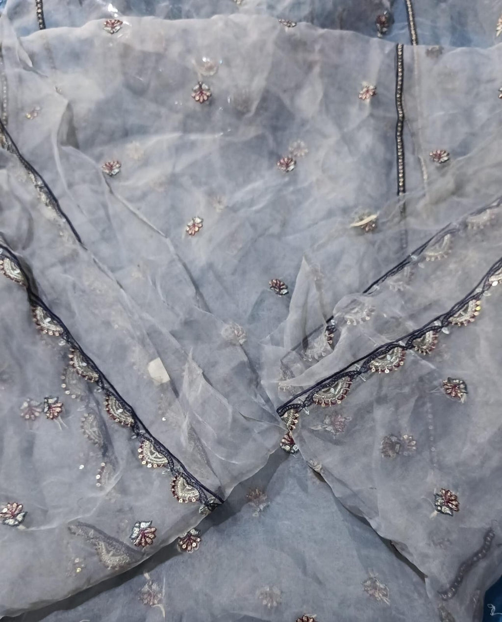Branded organza emb dupatta leftover