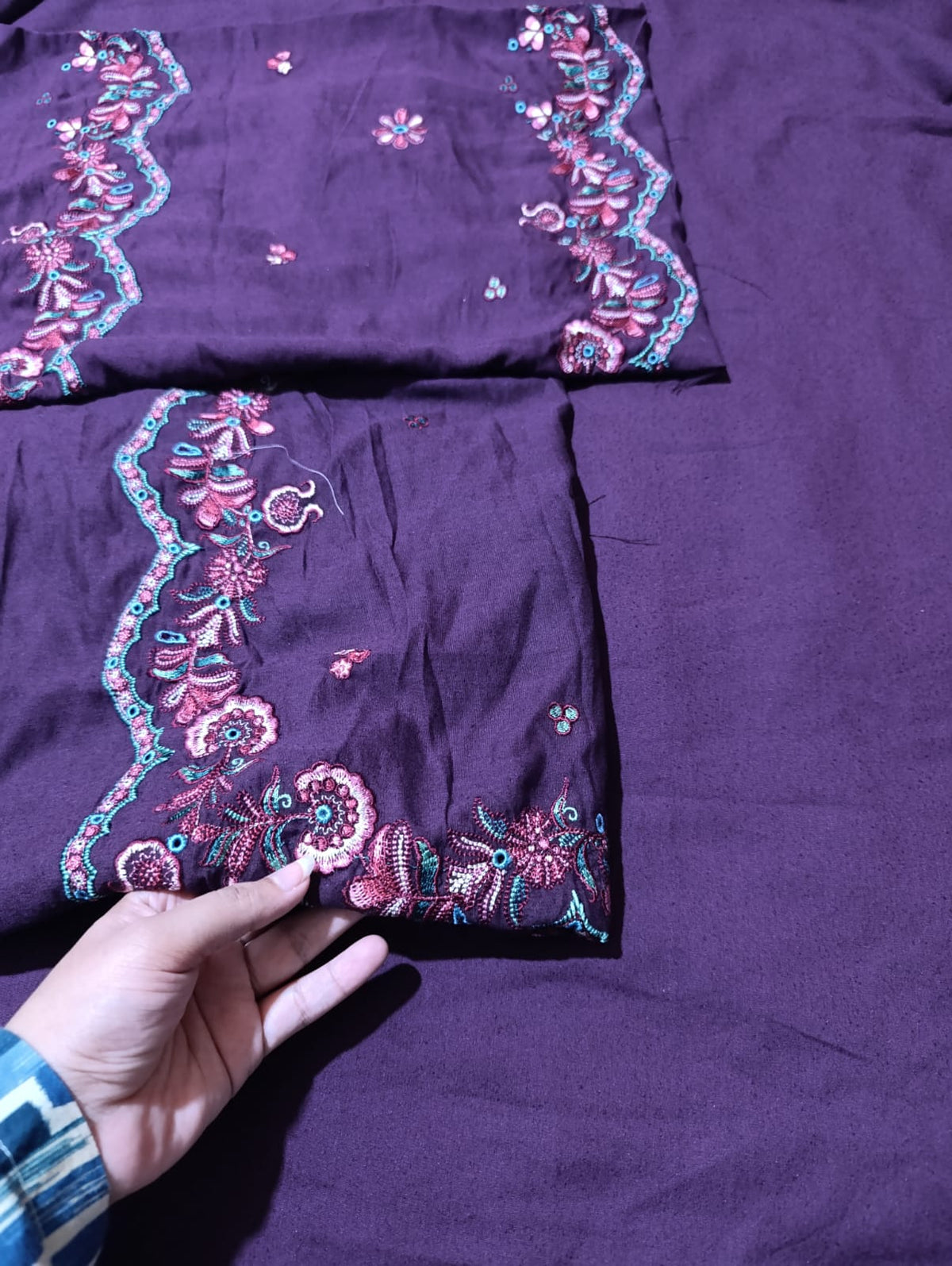Hussain rehar emb karandi shirt with dupatta pallu
